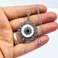 Çiçek Model Sedef ve Oltu Taşı İşçilikli 925 Ayar Gümüş Kolye