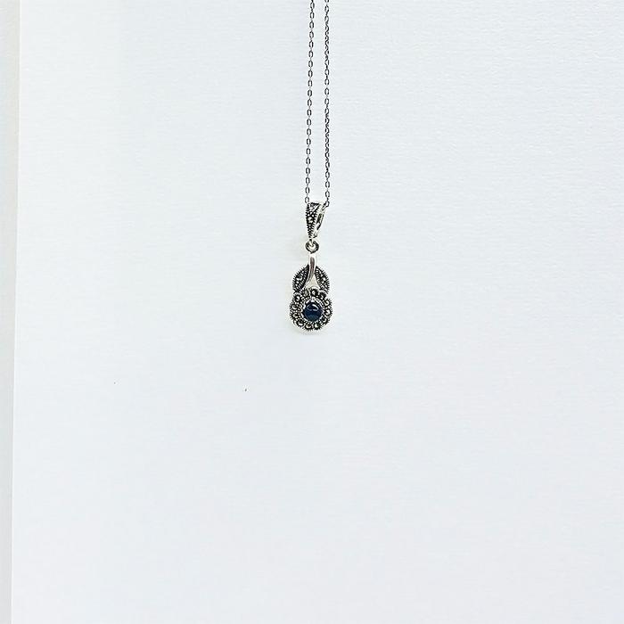 Gül Model Oltu Taşı İşçilikli 925 Ayar Gümüş Kolye