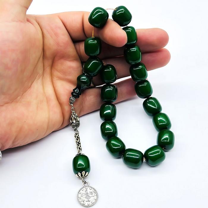 Koyu Yeşil Renkte Efe Maskot Sıkma Ateş Kehribar Tesbih