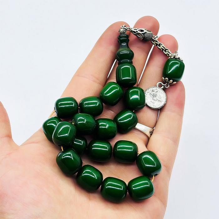 Koyu Yeşil Renkte Efe Maskot Sıkma Ateş Kehribar Tesbih