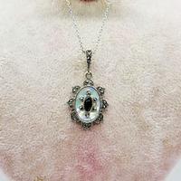 Sedef ve Oltu Taşı İşçilikli 925 Ayar Gümüş Kolye