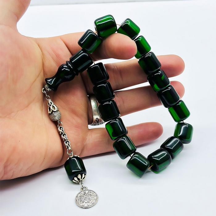 Şeffaf Koyu Yeşil Renkte Efe Maskot Sıkma Ateş Kehribar Tesbih