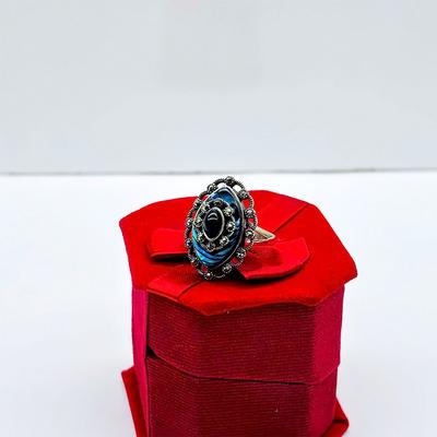 Yeşil Mine ve Oltu Taşı İşçilikli 925 Ayar Gümüş Yüzük