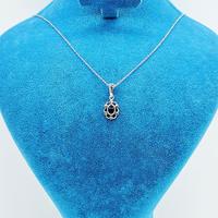 Zirkon ve Oltu Taşı İşçilikli 925 Ayar Gümüş Kolye