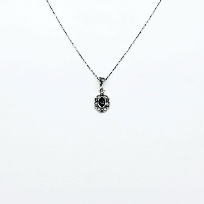 Zirkon ve Oltu Taşı İşçilikli 925 Ayar Gümüş Kolye