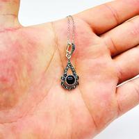 Zirkon ve Oltu Taşı İşçilikli 925 Ayar Gümüş Kolye