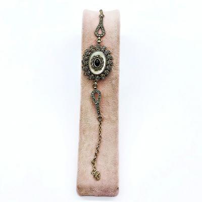  Gül Model 925 Ayar Gümüş Sedef ve Oltu taşı Bileklik