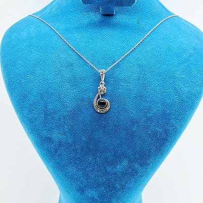 Müzik Notası Model Oltu Taşı İşçilikli 925 Ayar Gümüş Kolye