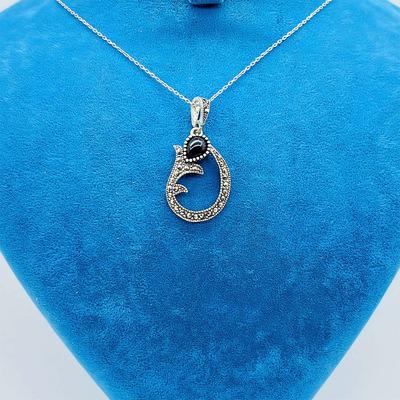 Oltu Taşı Tasarım İşçilikli 925 Ayar Gümüş Kolye