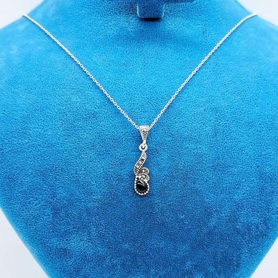 Oltu Taşı Tasarım İşçilikli 925 Ayar Gümüş Kolye