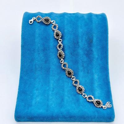 Özel Damla Model Oltu Taşı İşçilikli 925 Ayar Gümüş Bileklik