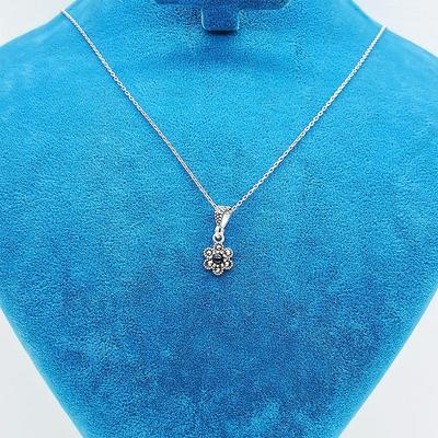 Papatya Model Oltu Taşı İşçilikli 925 Ayar Gümüş Kolye