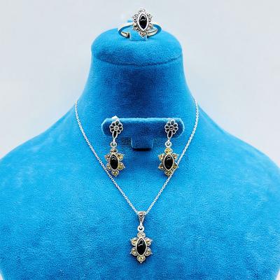 Papatya Model Oltu Taşı işiçilikli 925 Ayar Gümüş Yüzük Küpe Kolye Set 