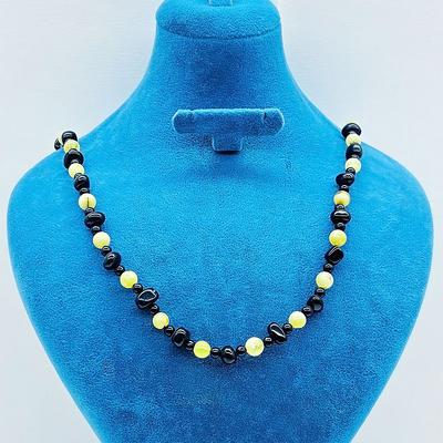 Sertifikalı Damla Kehribar ve Oltu Taşı Karışımı Kolye