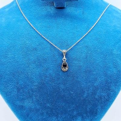 Zirkon Oltu Taşı İşçilikli 925 Ayar Gümüş Kolye